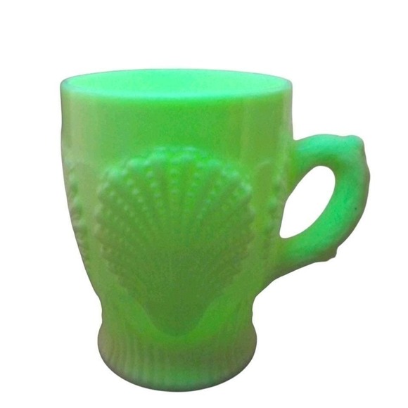 Unbranded Other - Vintage Custard Uranium Glass Shell and Seaweed Mug UV Reactive Cream Cup